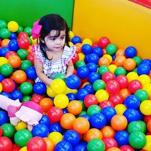 Meet your Posher, Roxana